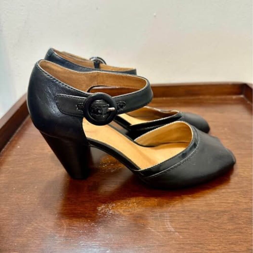 Clarks Artisan Black Leather Peep Toe Mary Jane Heels Active Air 8M